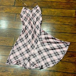 Victoria’s Secret Long Pink Slip